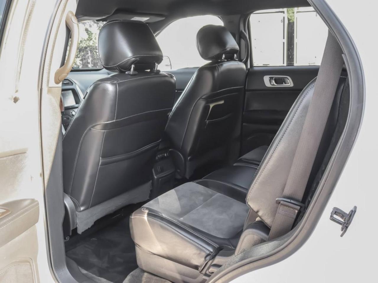 2015 Ford Explorer FWD XLT Photo