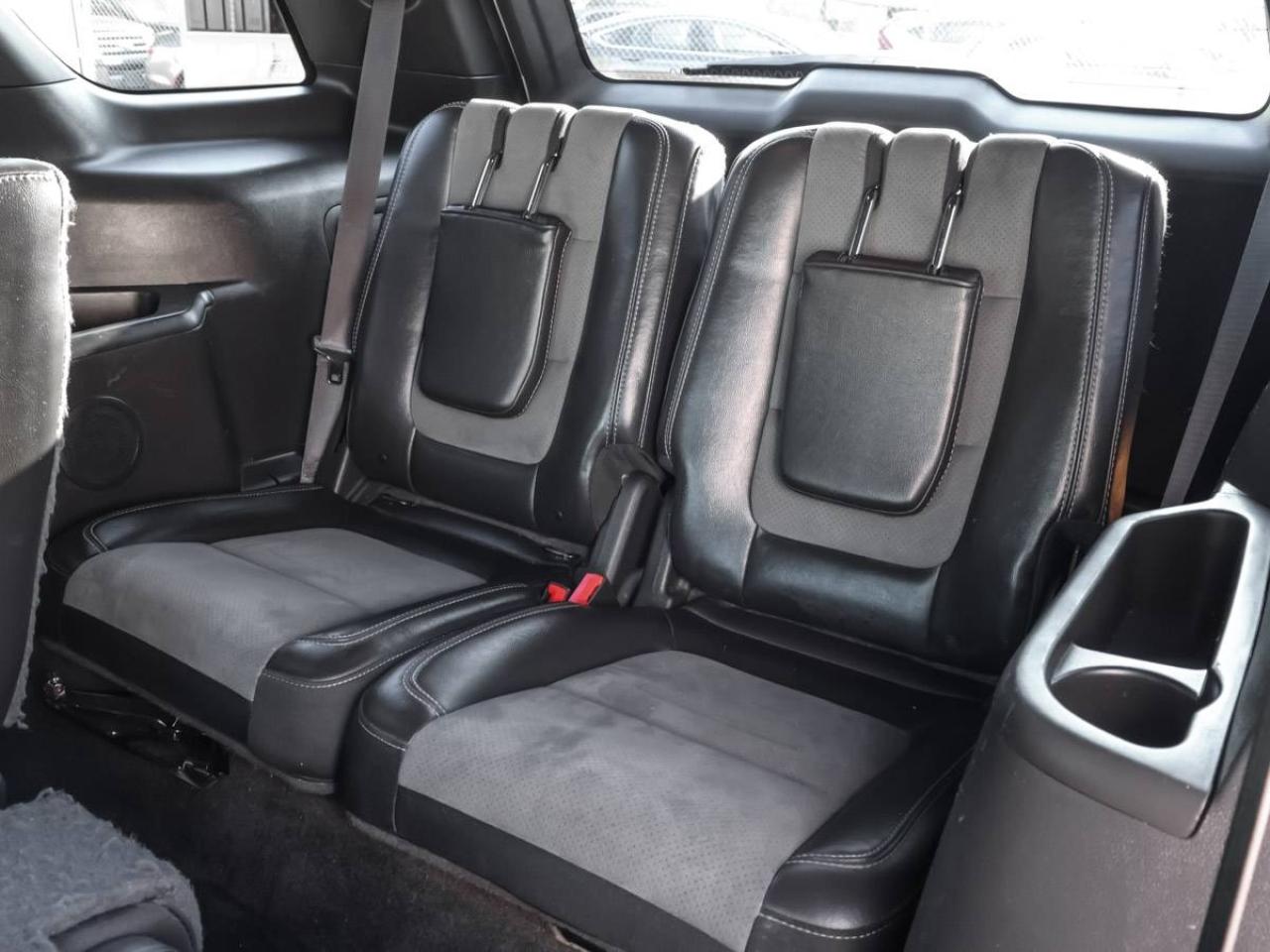 2015 Ford Explorer FWD XLT Photo