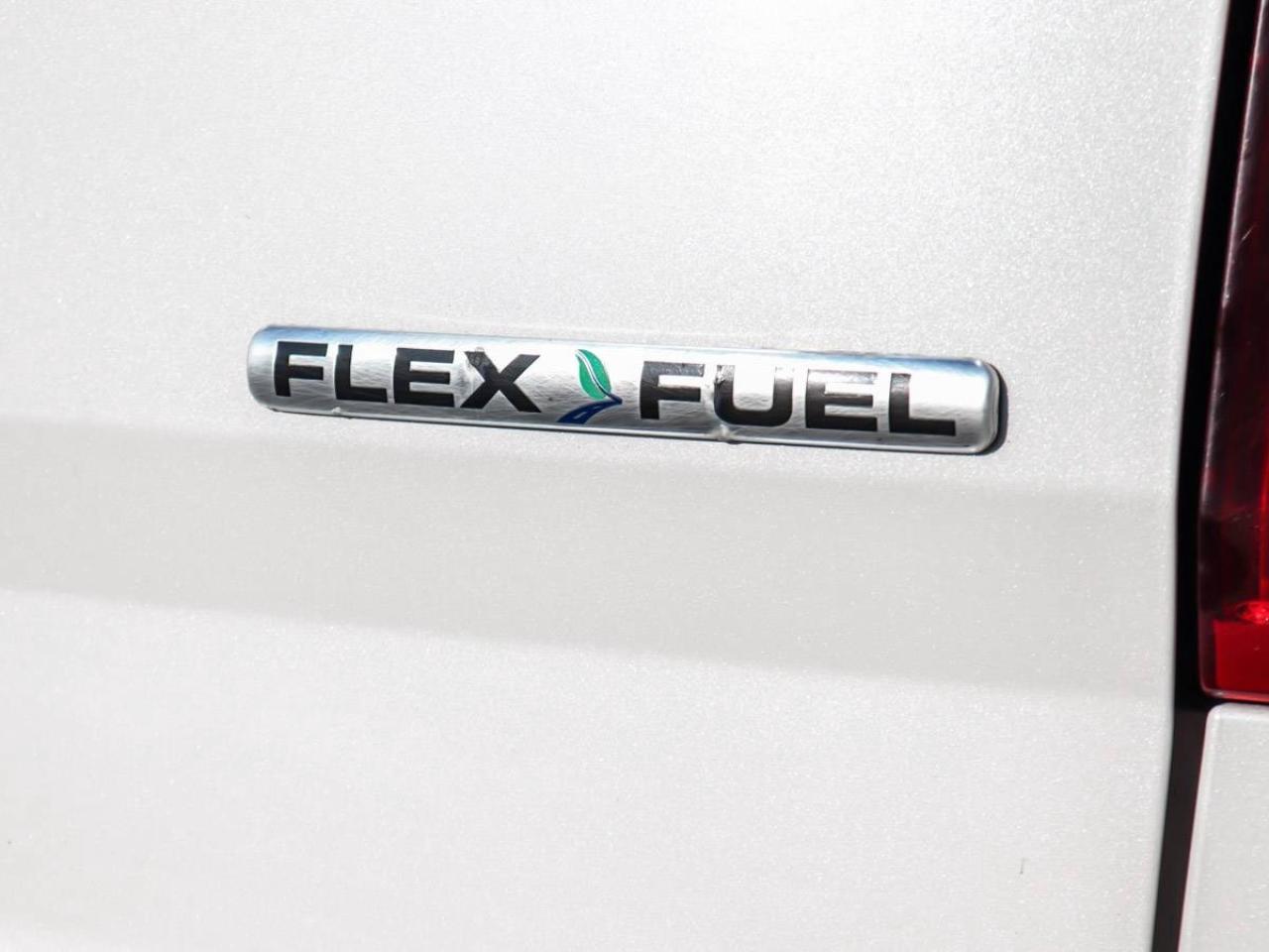 2015 Ford Explorer FWD XLT Photo