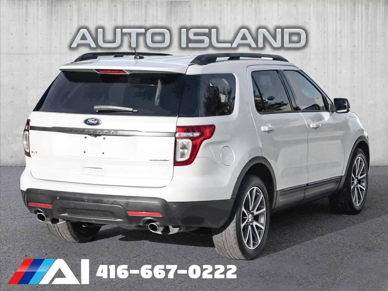 2015 Ford Explorer FWD XLT Photo