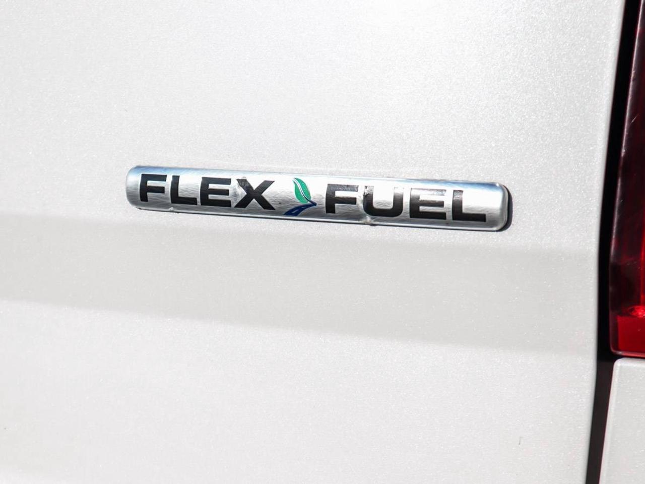 2015 Ford Explorer FWD XLT Photo