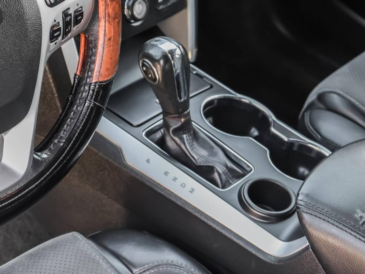 2015 Ford Explorer FWD XLT Photo