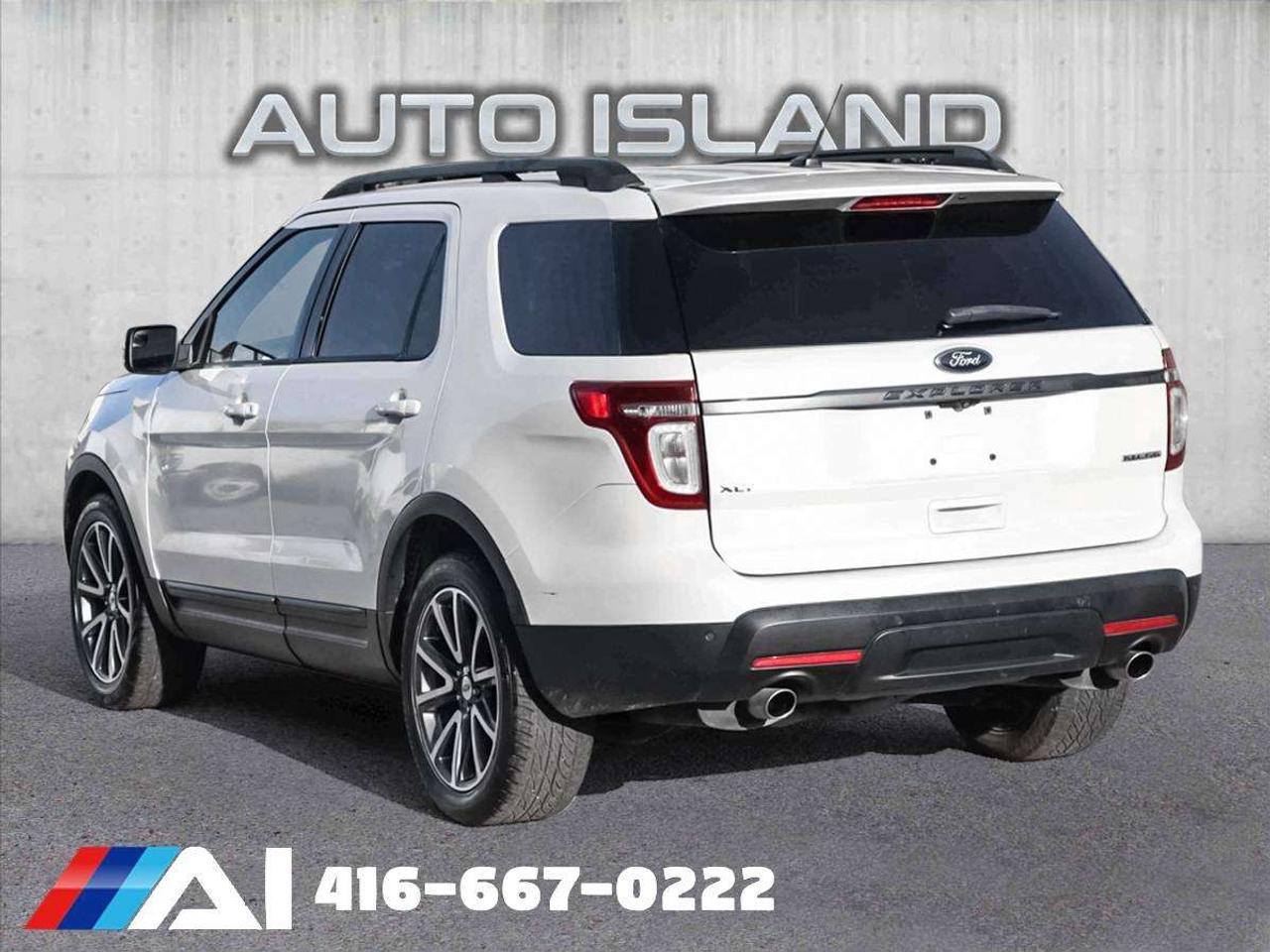 2015 Ford Explorer FWD XLT Photo