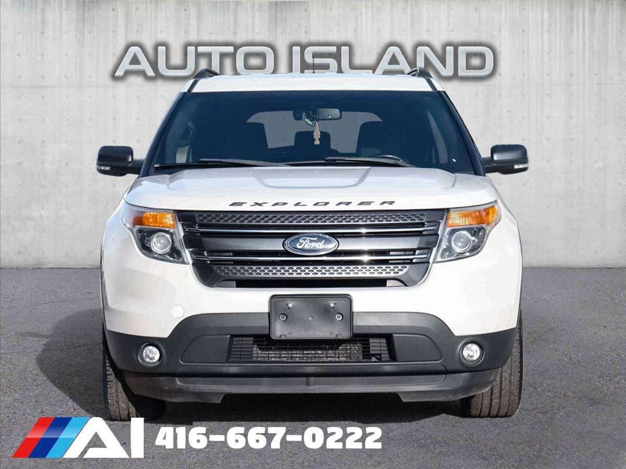 2015 Ford Explorer FWD XLT Photo1