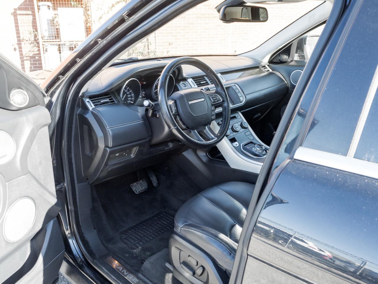 2012 Land Rover Range Rover Evoque 5dr HB Prestige Premium Photo