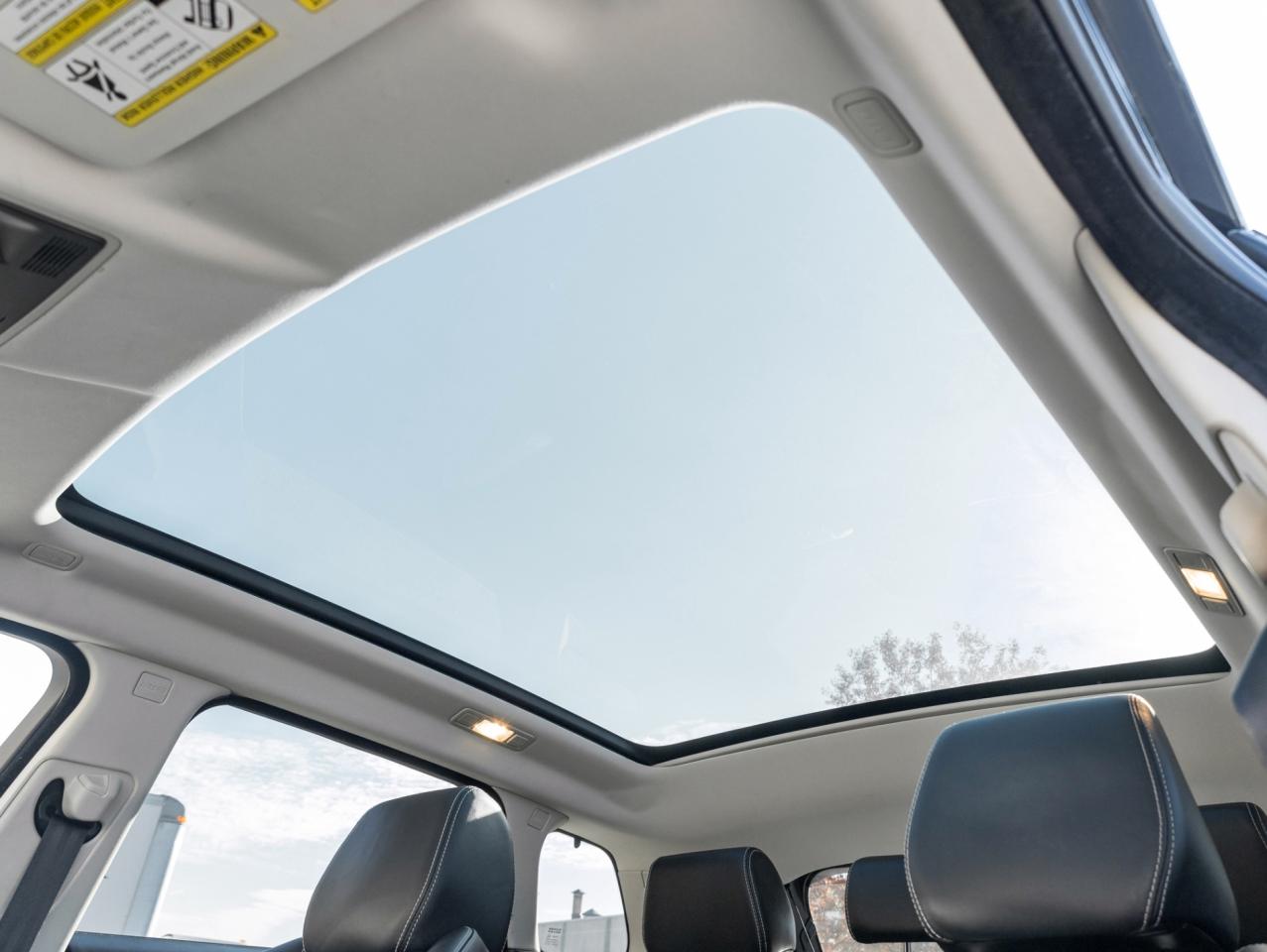 2012 Land Rover Range Rover Evoque 5dr HB Prestige Premium Photo