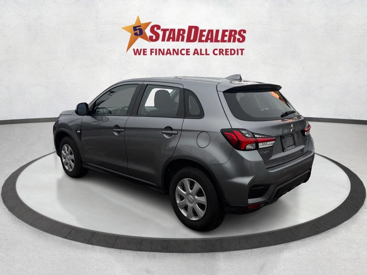 2024 Mitsubishi RVR AWD HEATED SEATS MINT WE FINANCE ALL CREDIT! Photo4