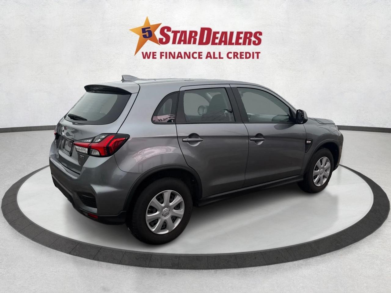 2024 Mitsubishi RVR AWD HEATED SEATS MINT WE FINANCE ALL CREDIT! Photo