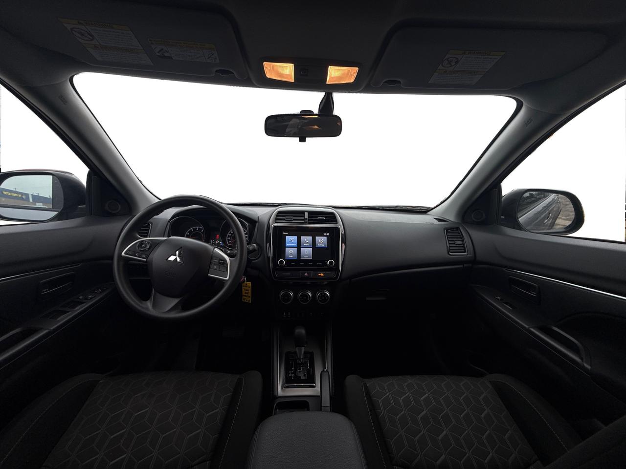 2024 Mitsubishi RVR AWD HEATED SEATS MINT WE FINANCE ALL CREDIT! Photo