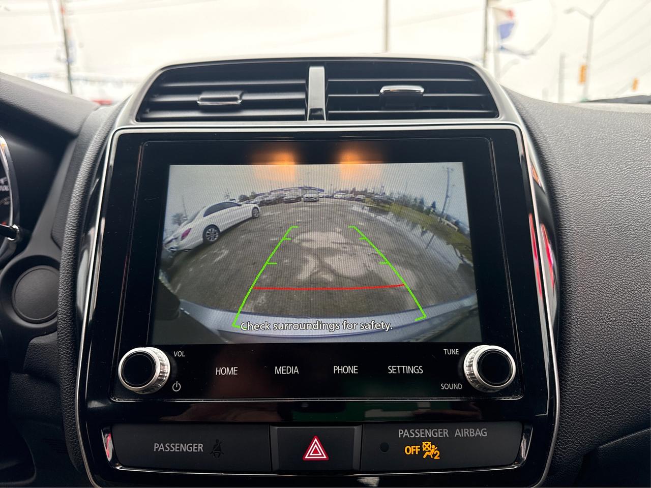 2024 Mitsubishi RVR AWD HEATED SEATS MINT WE FINANCE ALL CREDIT! Photo