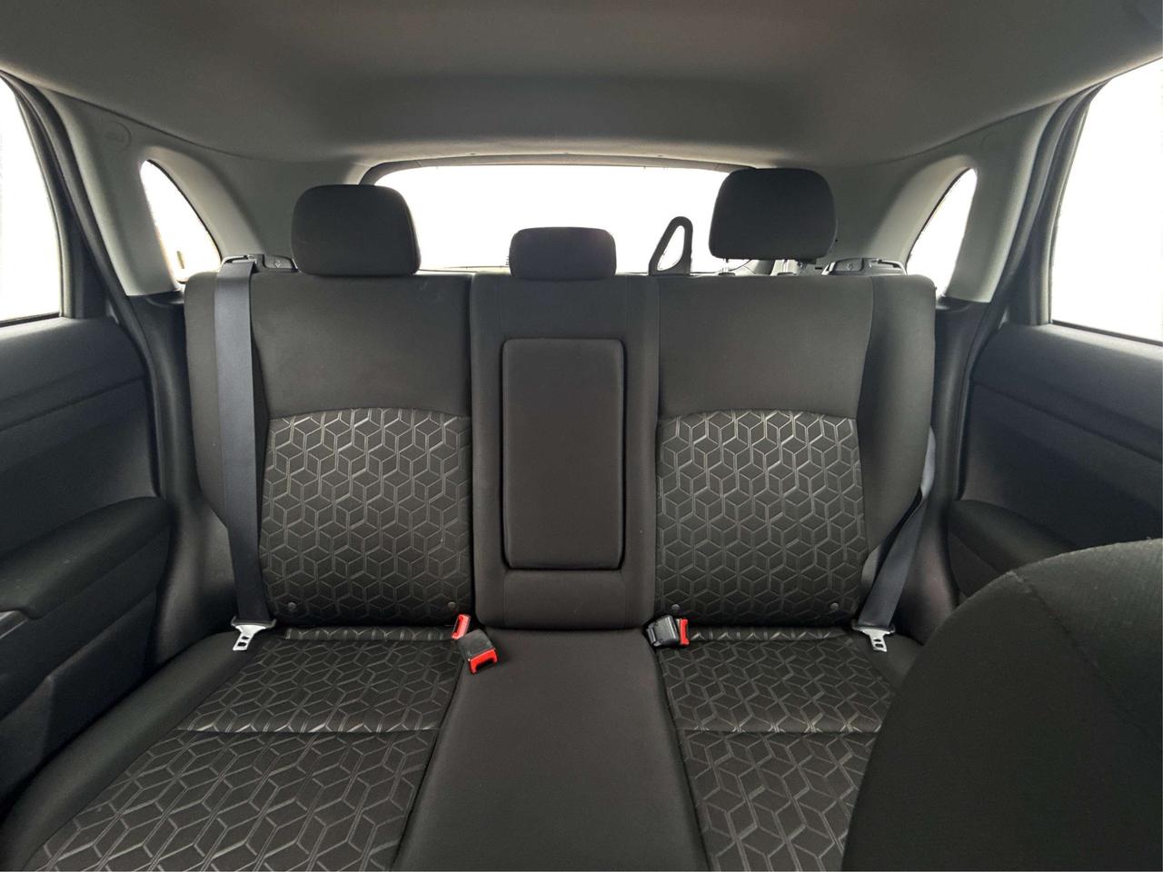 2024 Mitsubishi RVR AWD HEATED SEATS MINT WE FINANCE ALL CREDIT! Photo