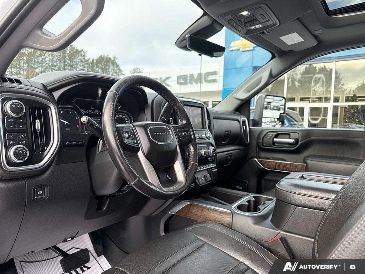 2021 GMC Sierra 3500HD Denali   LUXURIOUS AND LOAD READY   AMAZING DEAL Photo