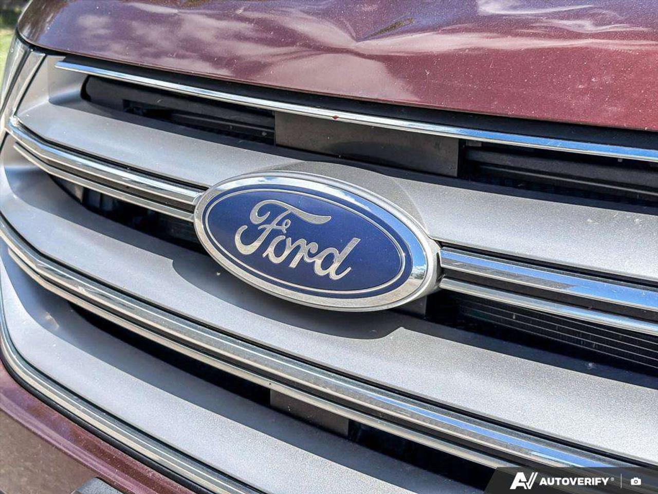 2016 Ford Edge SELCERTIFIED AS-TRADED, ONE-OWNER, NAV, BACKUP CAM, HEATED SEATS Photo