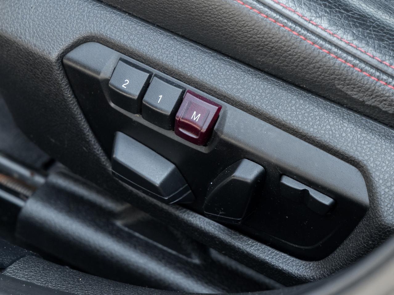 2014 BMW 3 Series 320i xDrive AWD -Sport PKG-Tech PKG-Cold Weather P Photo