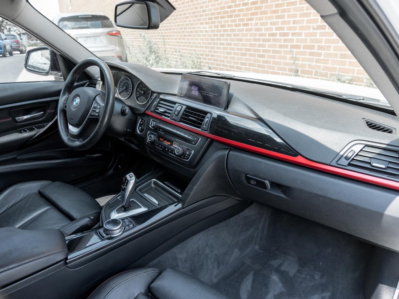 2014 BMW 3 Series 320i xDrive AWD -Sport PKG-Tech PKG-Cold Weather P Photo