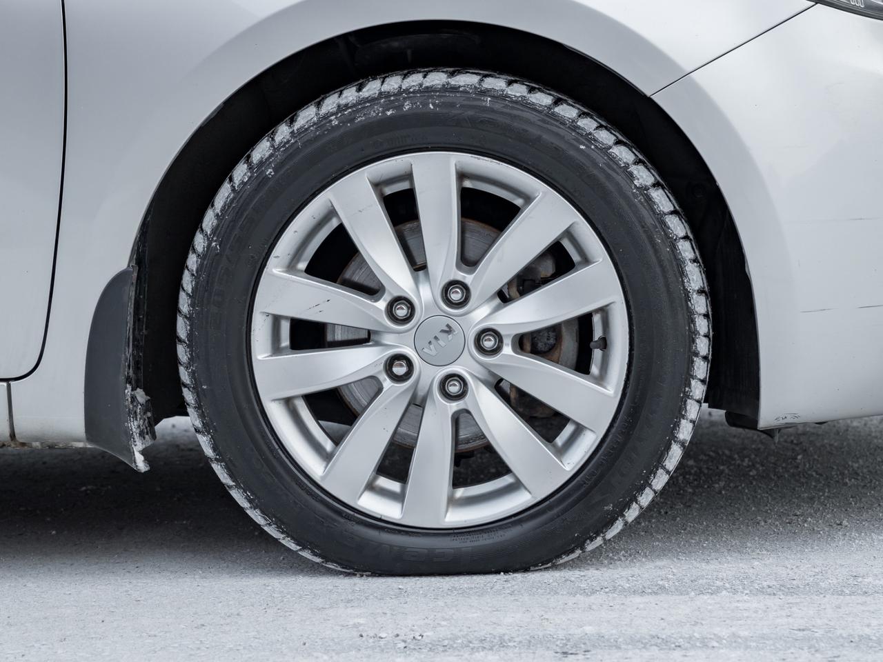 2014 Kia Forte LX Photo