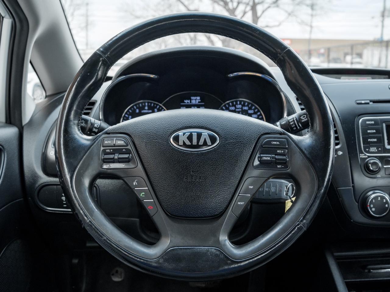 2014 Kia Forte LX Photo