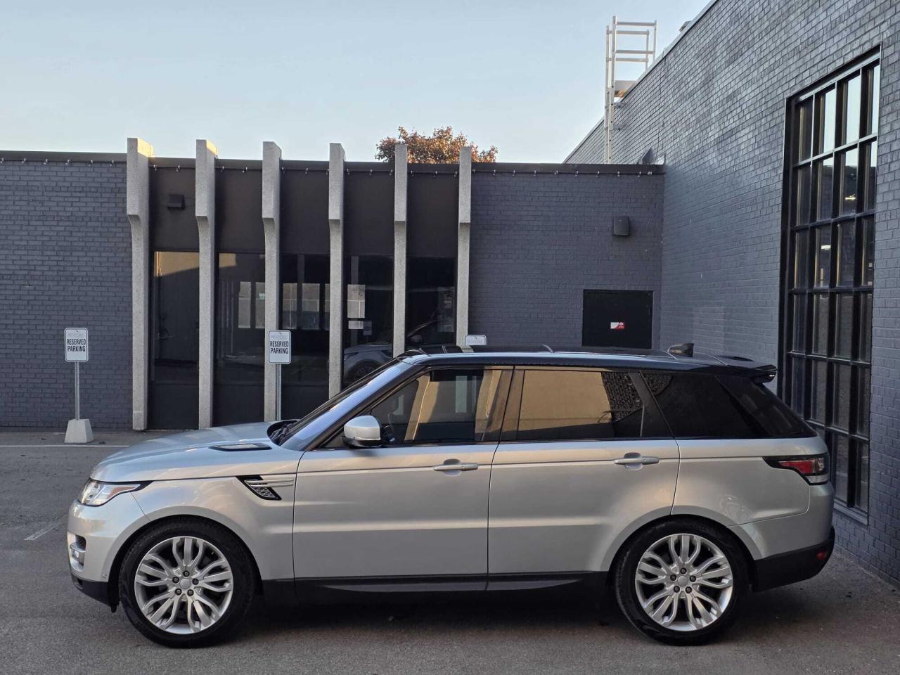 2017 Land Rover Range Rover Sport 4WD 4dr Td6 HSE Photo