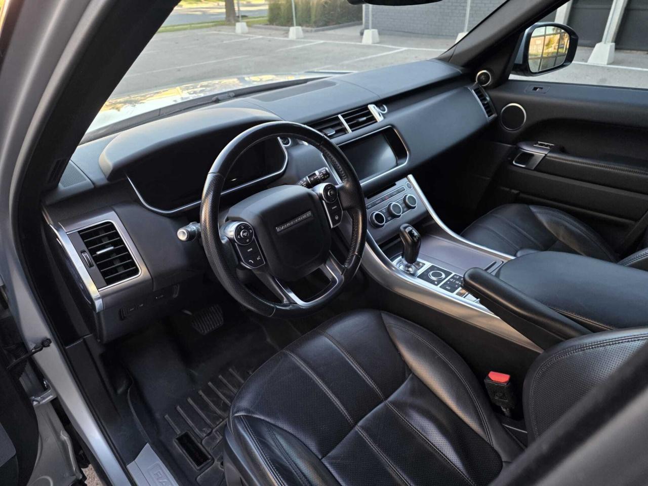 2017 Land Rover Range Rover Sport 4WD 4dr Td6 HSE Photo