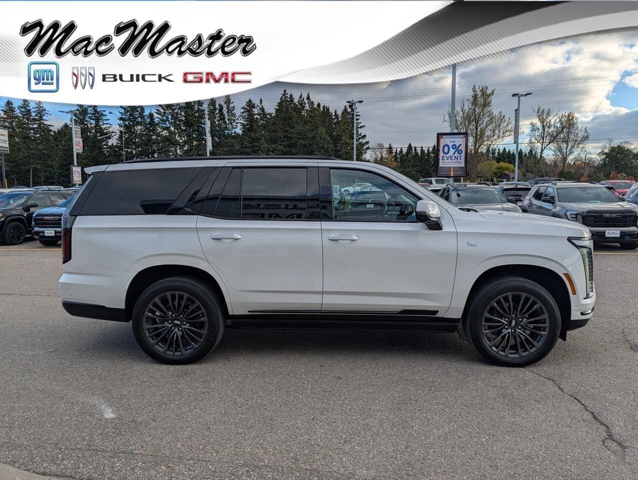 2025 Cadillac Escalade 4WD Sport PlatinumSPORT PLATINUM, 6.2L, COMPANY DE Photo