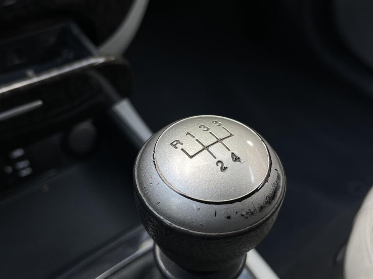 2009 Hyundai Santa Fe GL 5SPD   Steering Controls   Power Windows   Powe Photo