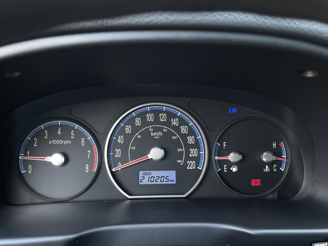 2009 Hyundai Santa Fe GL 5SPD   Steering Controls   Power Windows   Powe Photo