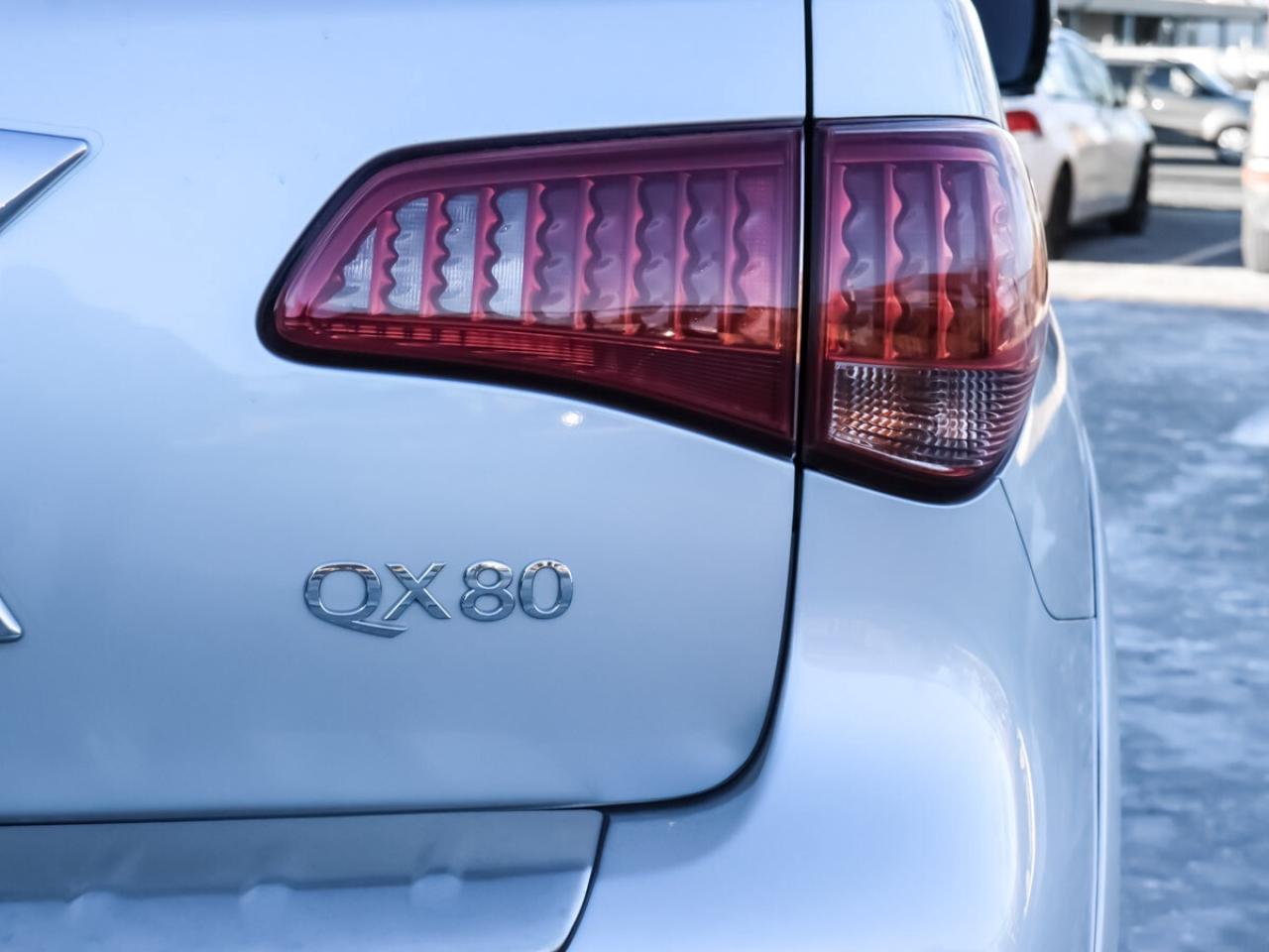 2015 Infiniti QX80 4WD 7-Passenger Photo
