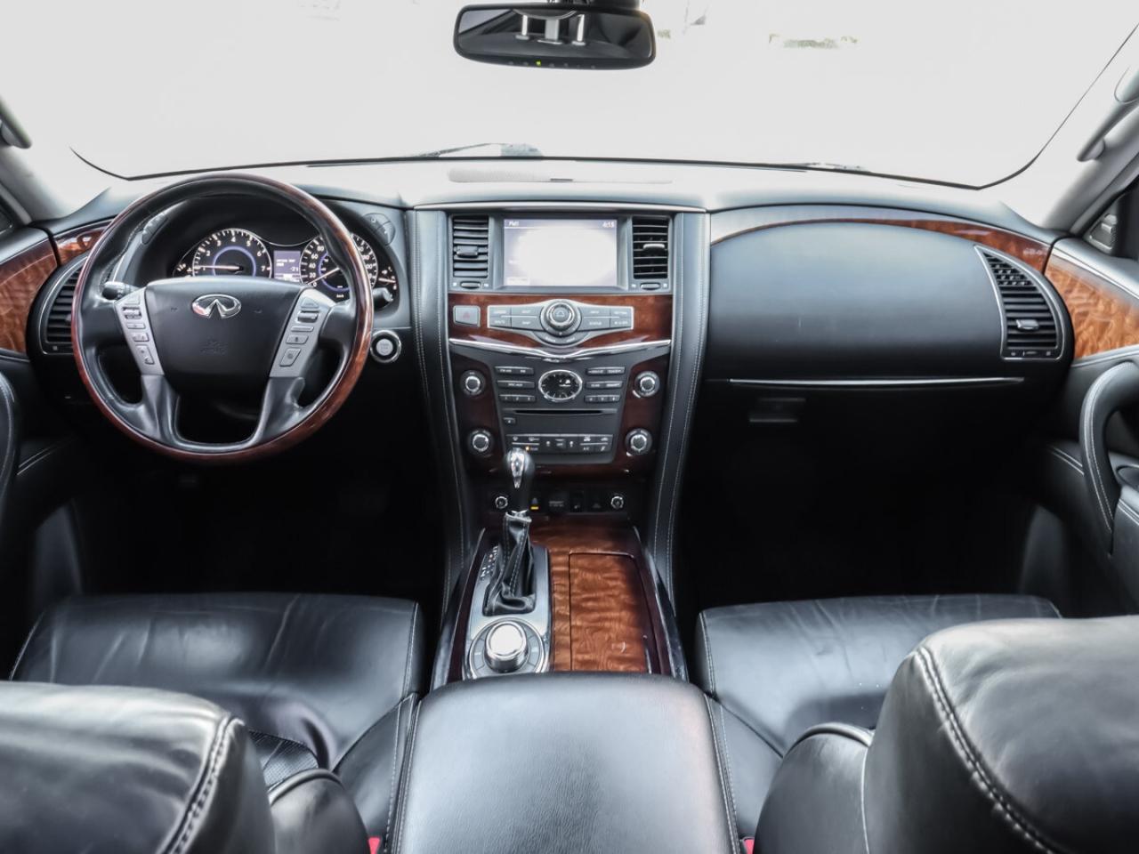 2015 Infiniti QX80 4WD 7-Passenger Photo