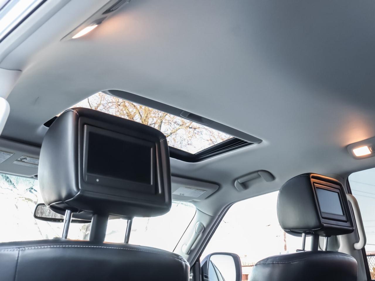 2015 Infiniti QX80 4WD Photo