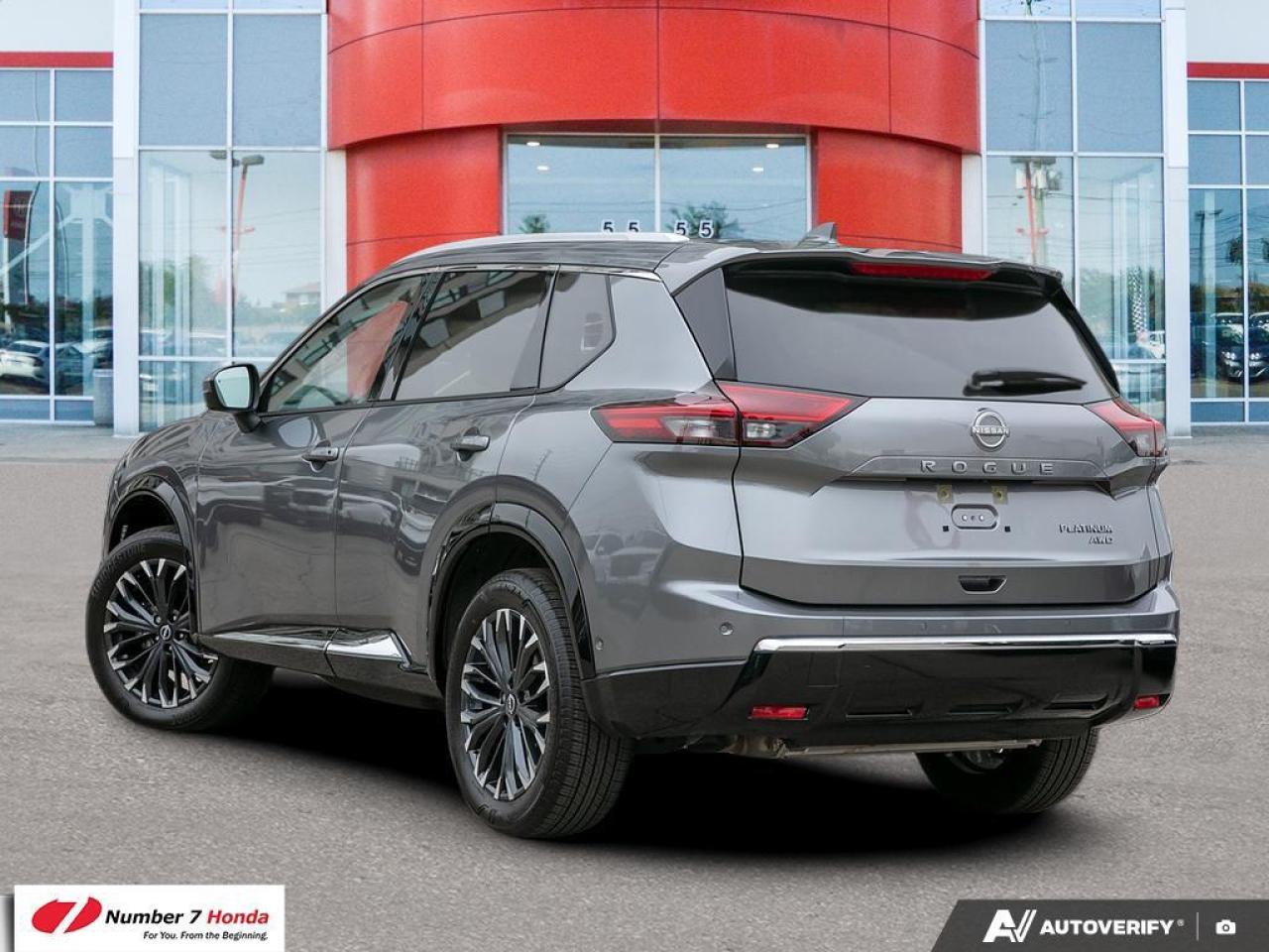 2024 Nissan Rogue Platinum *NO REPORTED ACCIDENTS*ONE OWNER Photo3