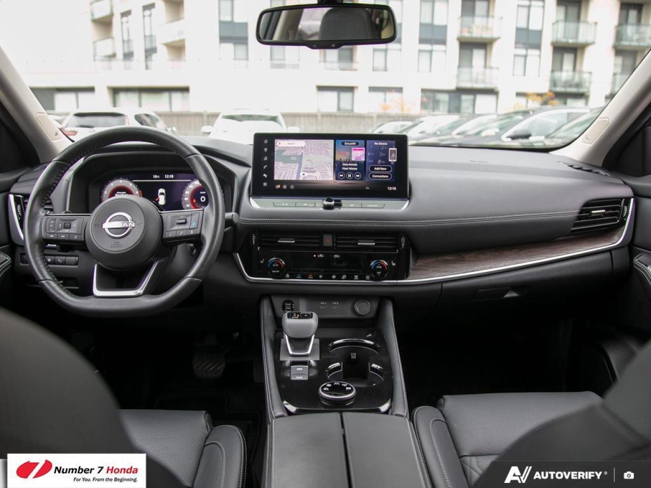 2024 Nissan Rogue Platinum *NO REPORTED ACCIDENTS*ONE OWNER Photo