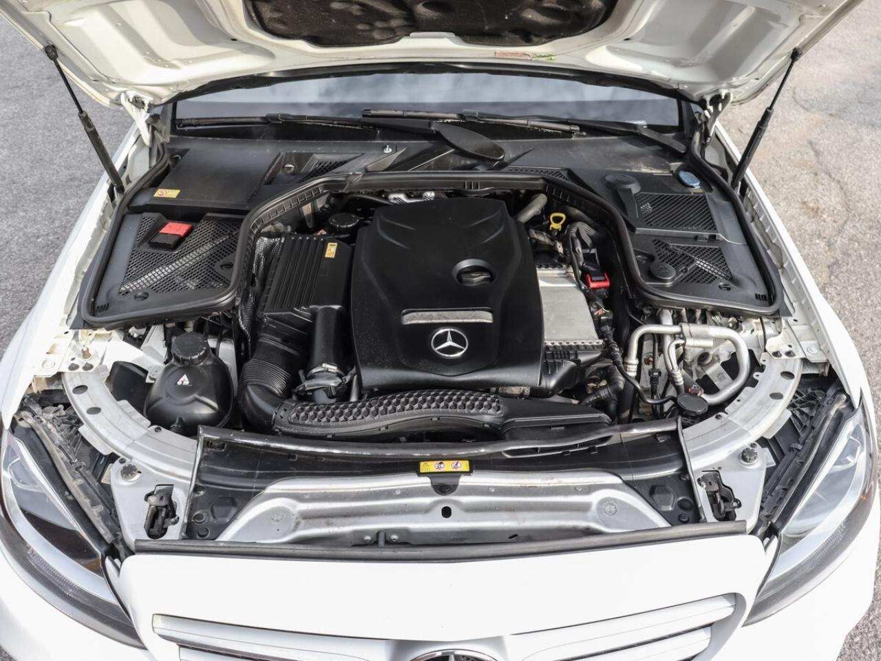 2015 Mercedes-Benz C-Class C 300 4MATIC, NO ACCIDENT, Navigation, Sunroof, Le Photo