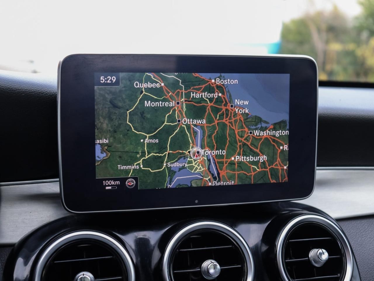 2015 Mercedes-Benz C-Class C 300 4MATIC, NO ACCIDENT, Navigation, Sunroof, Le Photo