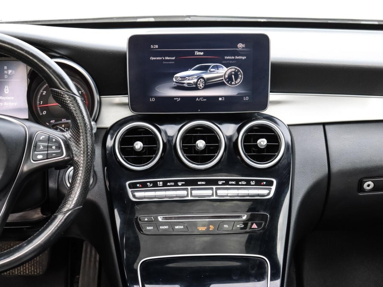 2015 Mercedes-Benz C-Class C 300 4MATIC, NO ACCIDENT, Navigation, Sunroof, Le Photo