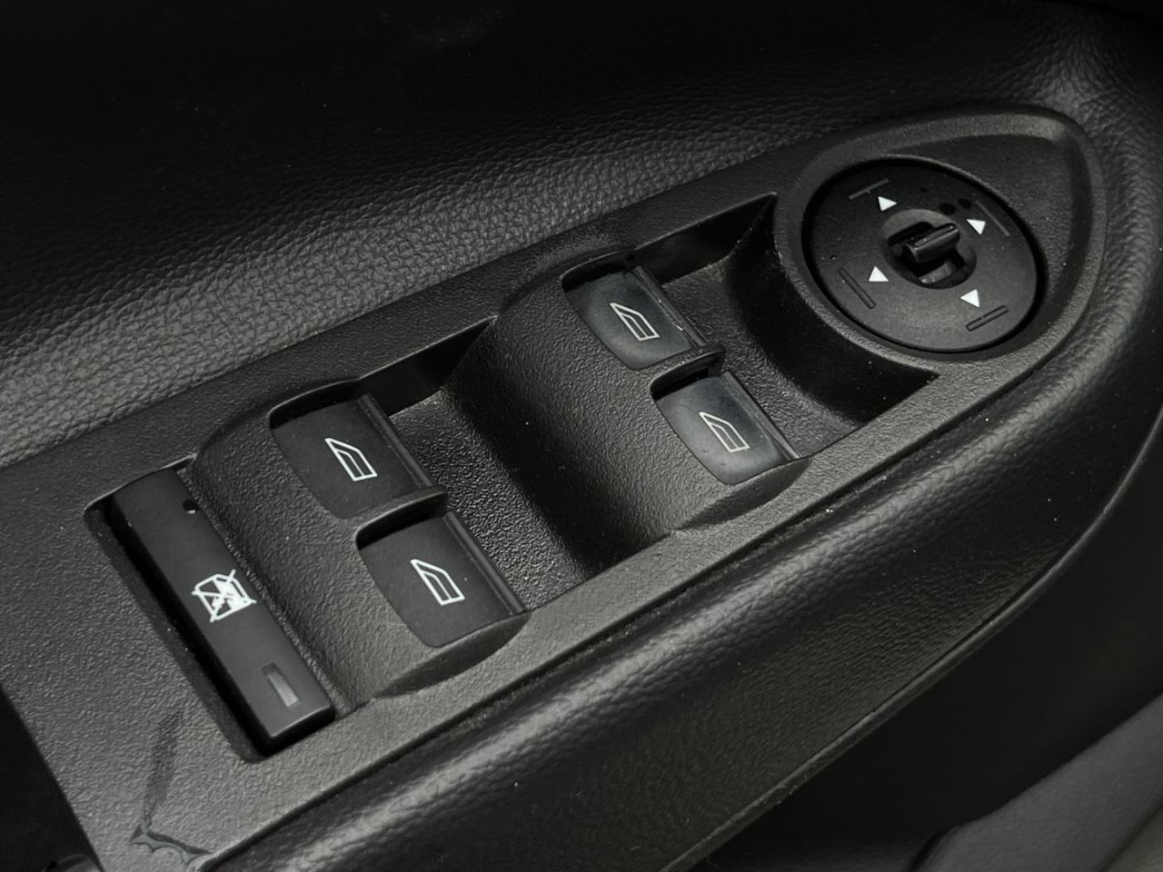 2018 Ford Escape SE 4WD   Pwr Seat   Dual Climate   Htd Seats Photo