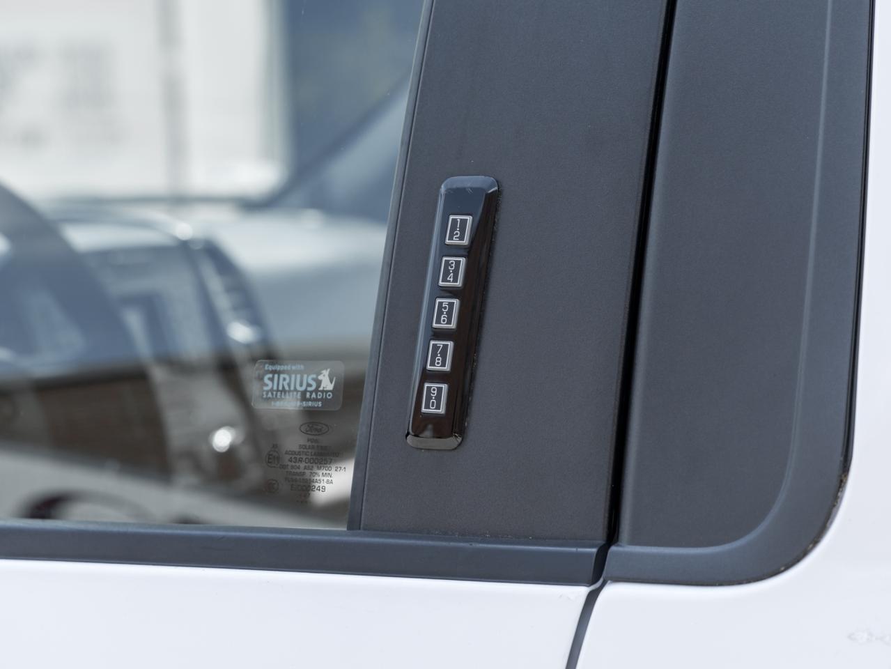 2017 Ford F-150 2WD REG CAB 122.5 Photo