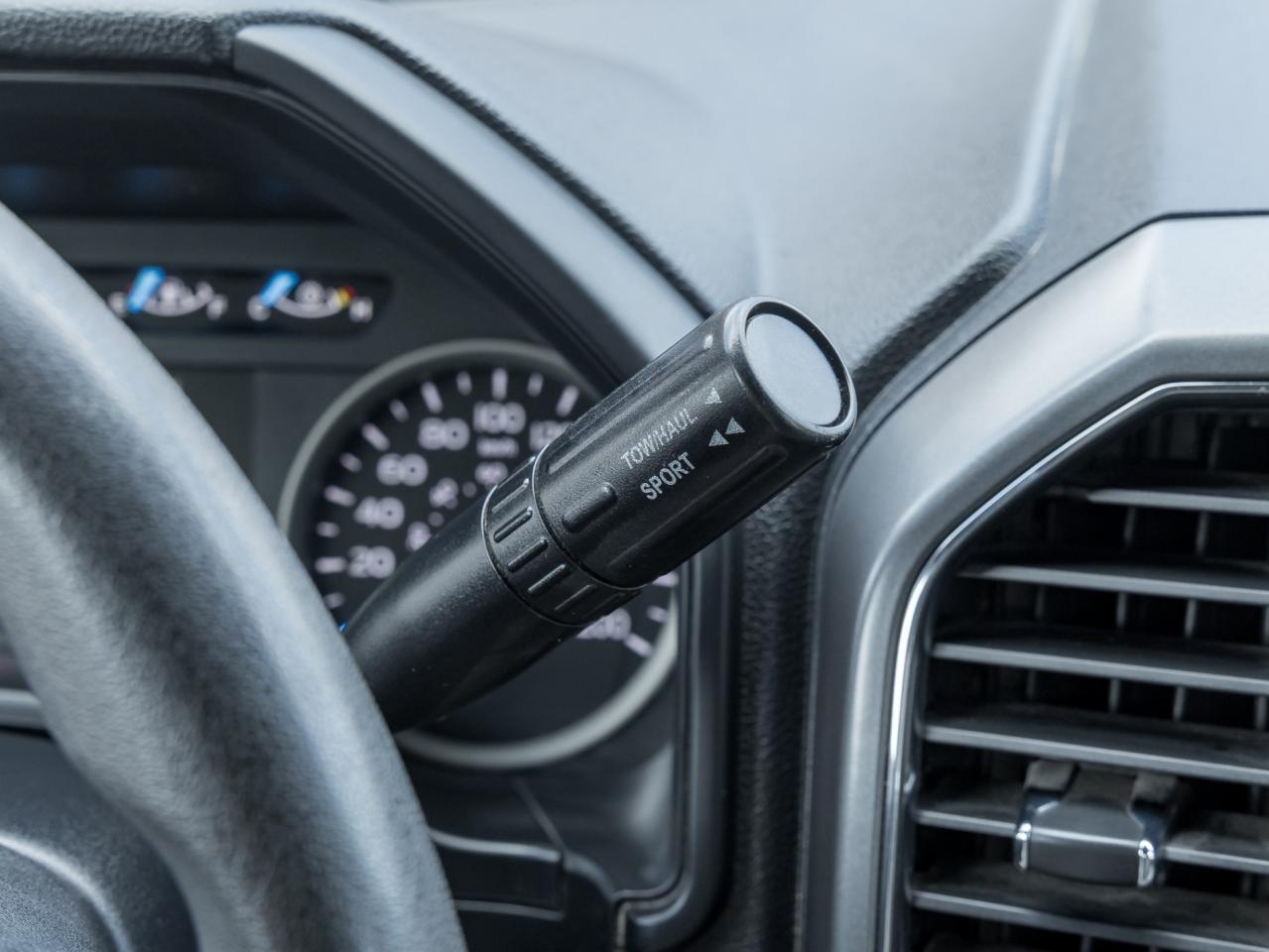 2017 Ford F-150 2WD REG CAB 122.5 Photo