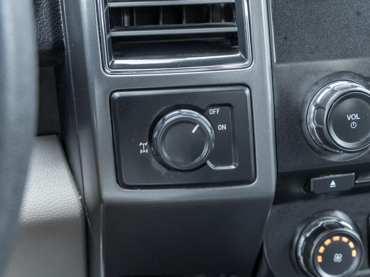 2017 Ford F-150 2WD REG CAB 122.5 Photo