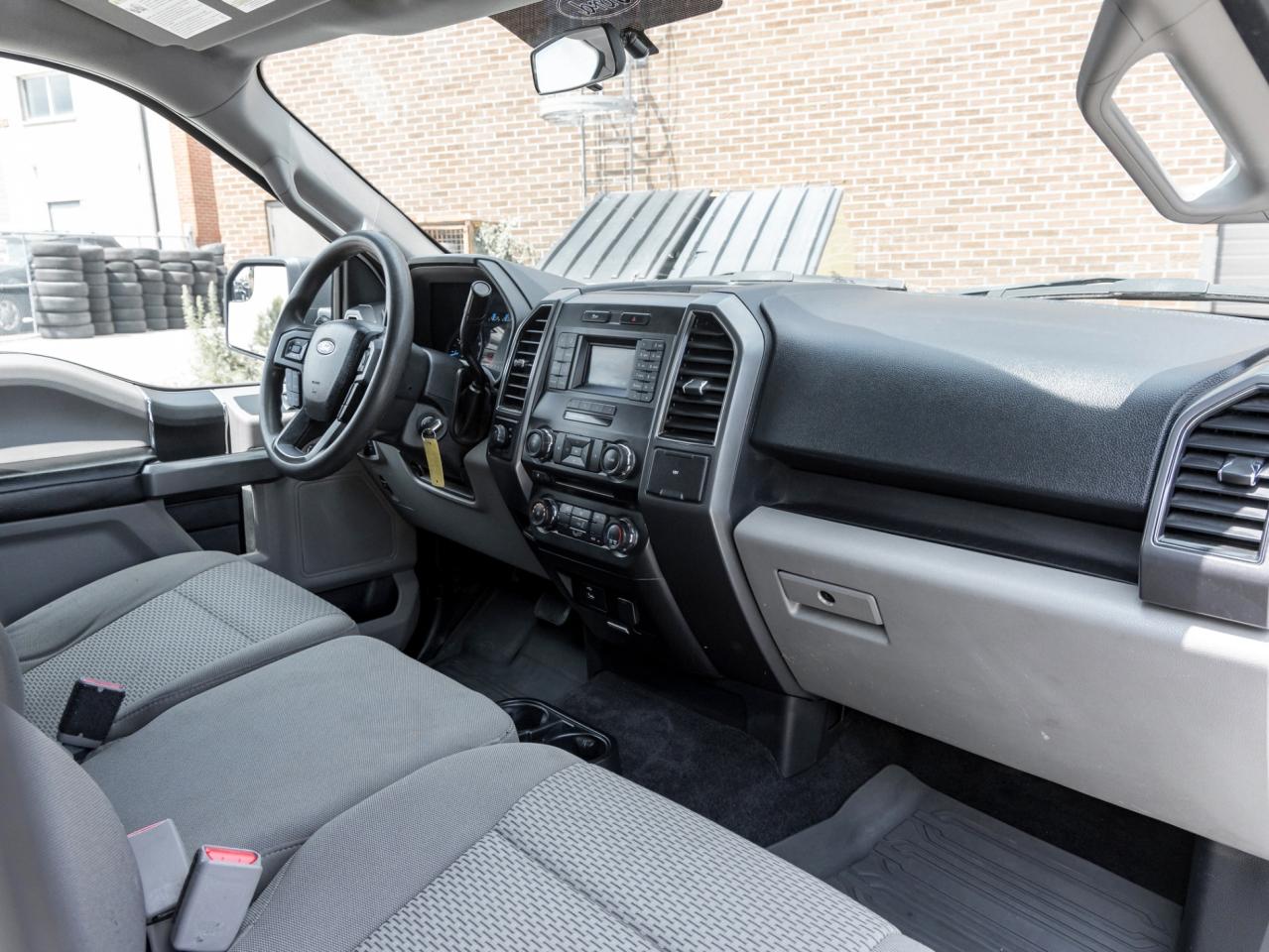 2017 Ford F-150 2WD REG CAB 122.5 Photo