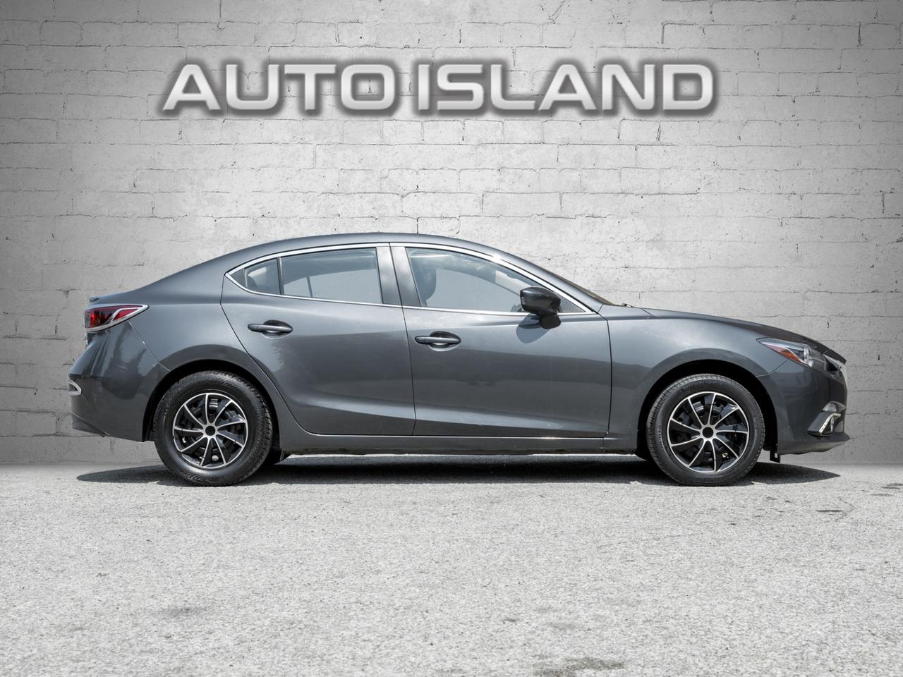 2014 Mazda MAZDA3 GT-SKY Photo2