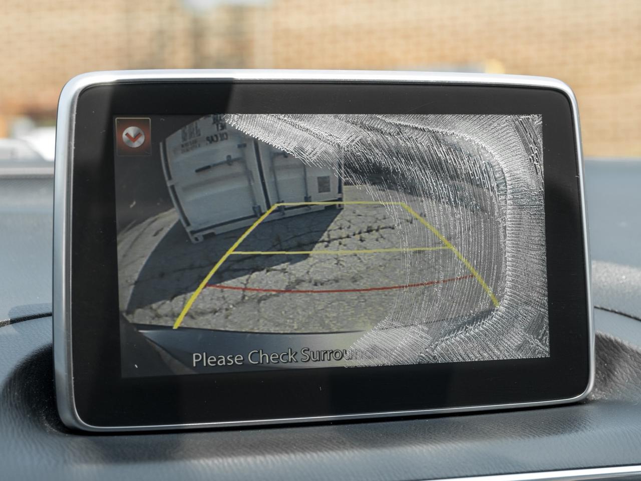 2014 Mazda MAZDA3 GT-SKY Photo