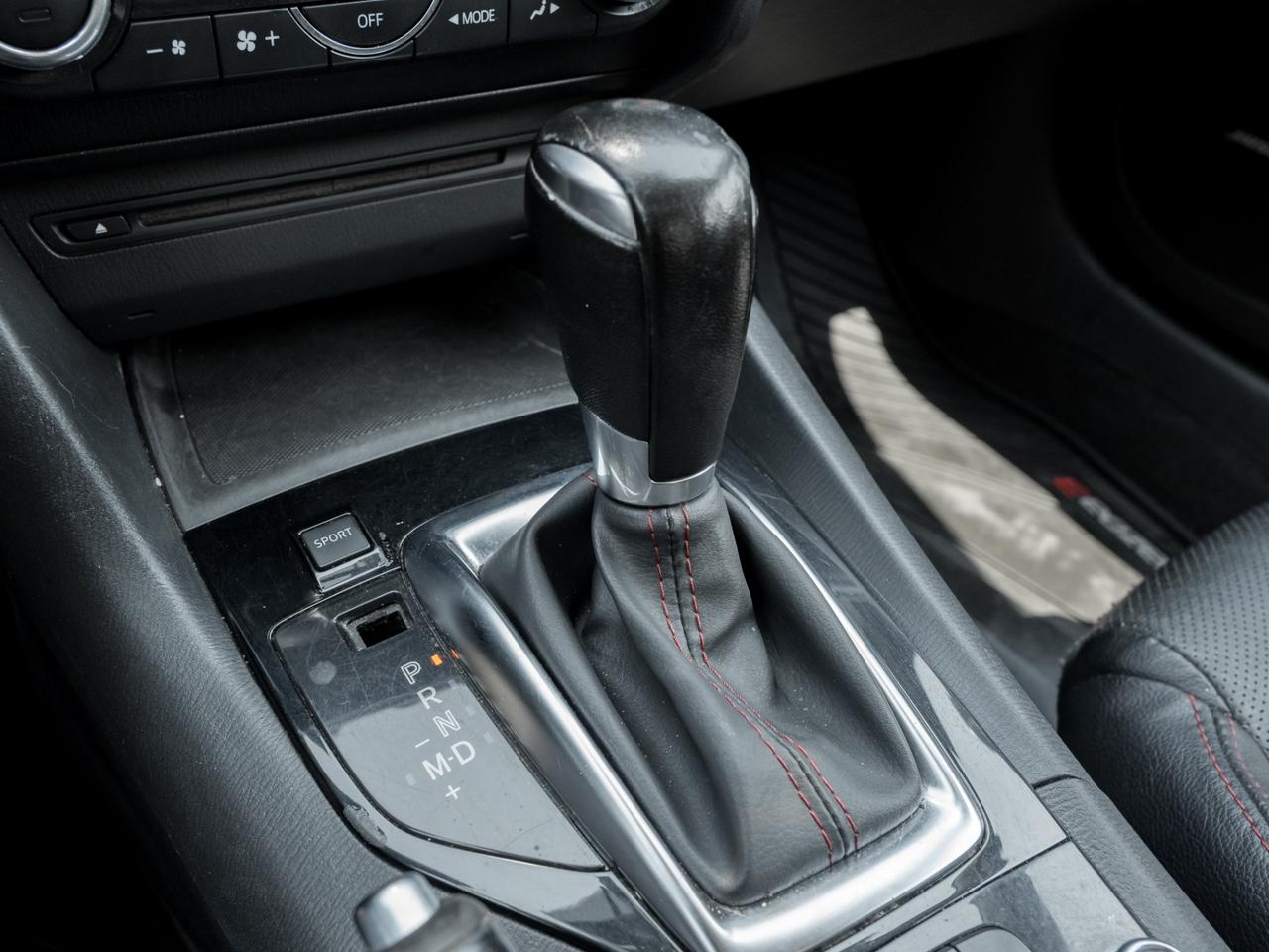 2014 Mazda MAZDA3 GT-SKY Photo