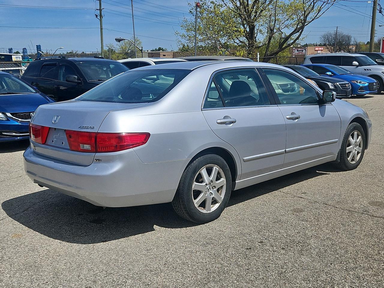 2005 Honda Accord EX-L V6 -Dealer Serviced-Leather-Sunroof-Heated Se Photo3