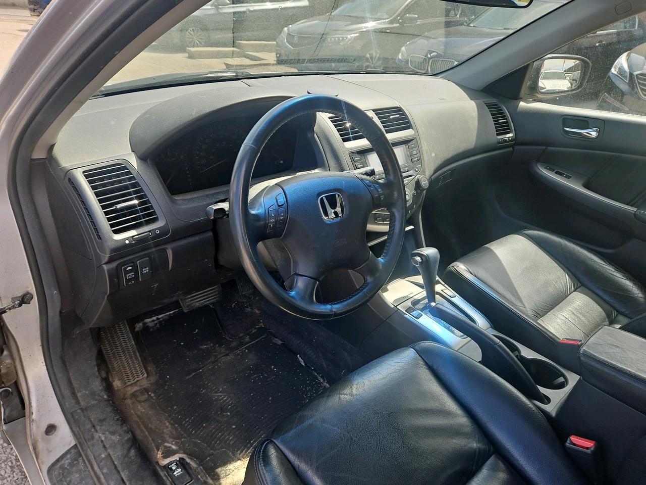 2005 Honda Accord EX-L V6 -Dealer Serviced-Leather-Sunroof-Heated Se Photo