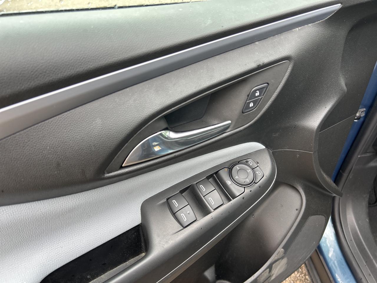 2024 Buick Envista PREFERRED, CLEAN CARFAX, BALANCE OF WARRANTY! Photo