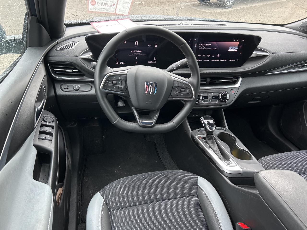 2024 Buick Envista PREFERRED, CLEAN CARFAX, BALANCE OF WARRANTY! Photo