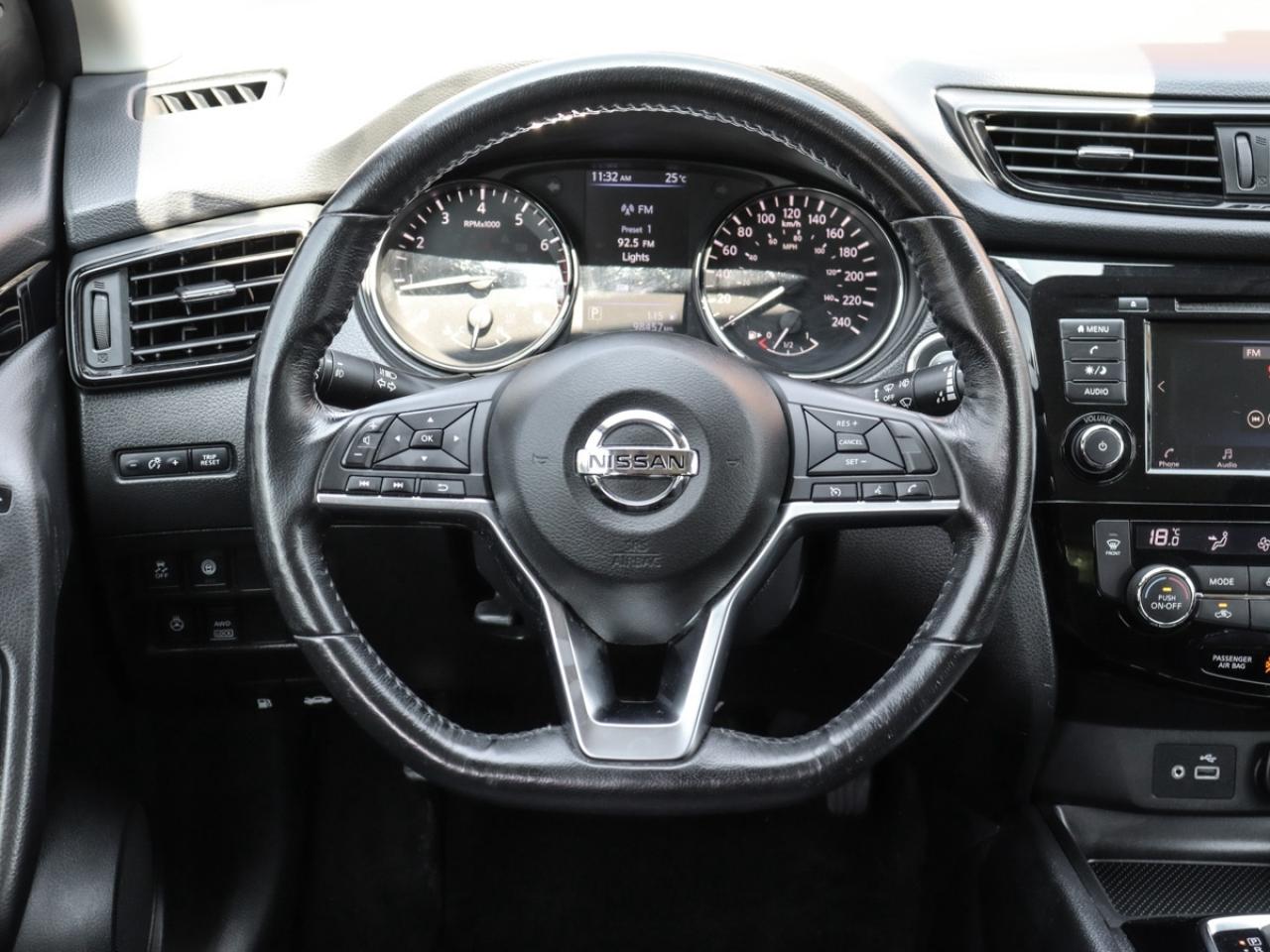 2019 Nissan Qashqai AWD -Dealer Serviced-Moonroof-BlindSpot-Remote Sta Photo