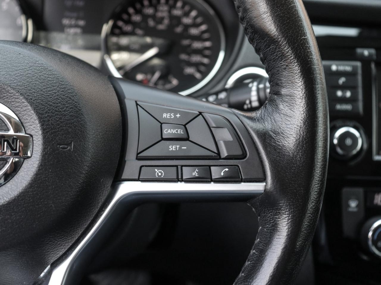 2019 Nissan Qashqai AWD -Dealer Serviced-Moonroof-BlindSpot-Remote Sta Photo