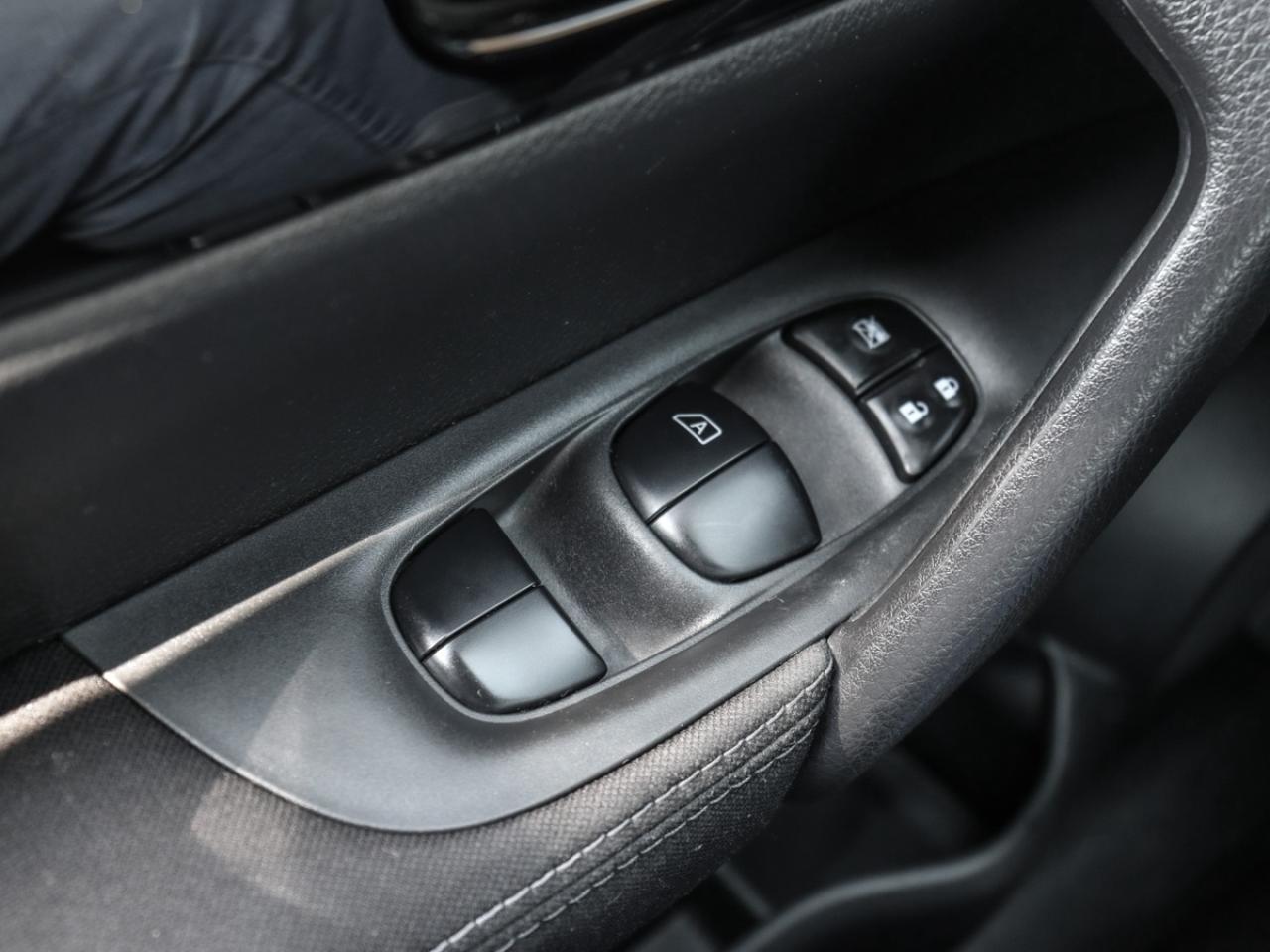 2019 Nissan Qashqai AWD -Dealer Serviced-Moonroof-BlindSpot-Remote Sta Photo