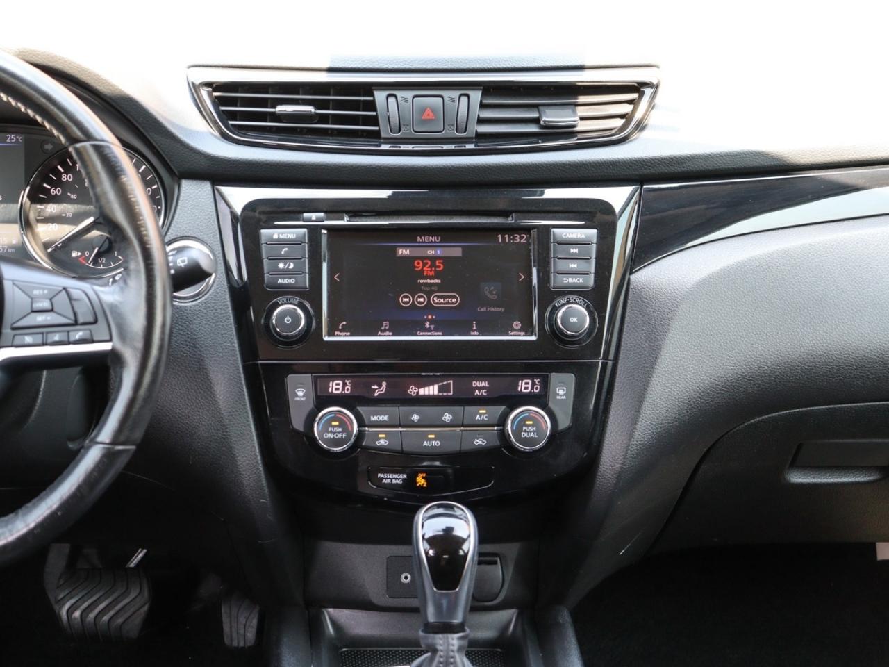 2019 Nissan Qashqai AWD -Dealer Serviced-Moonroof-BlindSpot-Remote Sta Photo